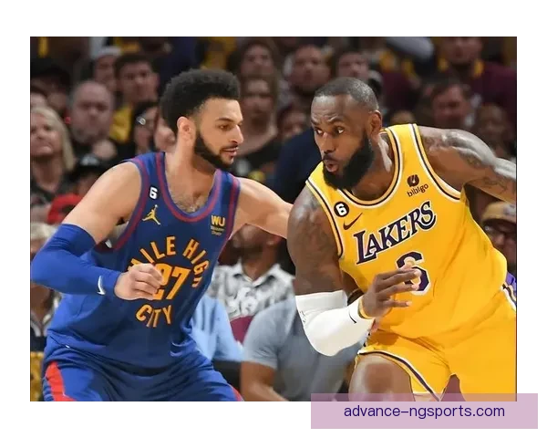 NBA焦点战再掀高潮巨星对决引爆全场热议季后赛席位争夺进入白热化阶段 NBA焦点战再掀高潮巨星对决引爆全场热议季后赛席位争夺进入白热化阶段