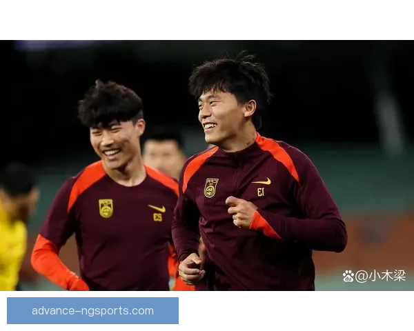 国足备战世界杯预选赛全力冲刺主帅强调团队凝聚力提升战术执行力 国足备战世界杯预选赛全力冲刺主帅强调团队凝聚力提升战术执行力