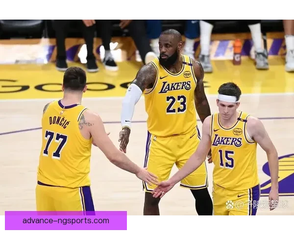 詹姆斯率湖人关键胜利引发联盟格局与季后赛走势新讨论持续升温
