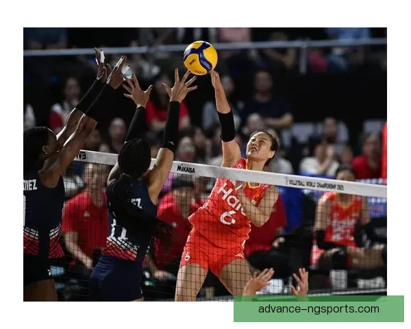 中国女排力克强敌夺冠 展现新时代体育精神风采