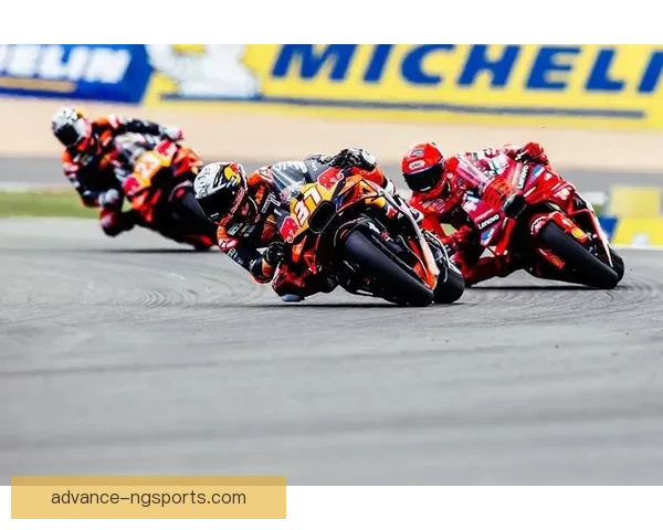 摩托GP赛季最新动态：顶级车手争夺战升级，技术创新与挑战并行