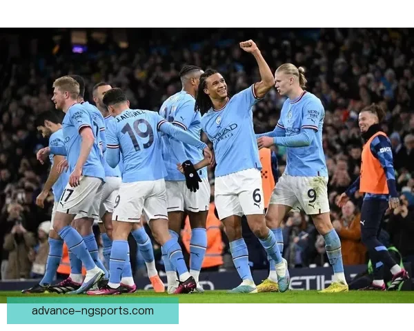 曼城足球俱乐部最新赛季战绩与球队发展全景解析